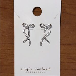 Simply Southern Silver Bow Earrings - NEW